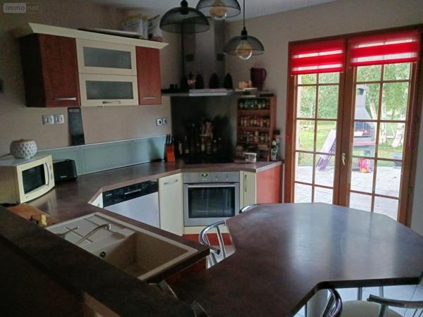 Maison individuelle à vendre à Champvallon dans l'Yonne (89710), ref : 2400047