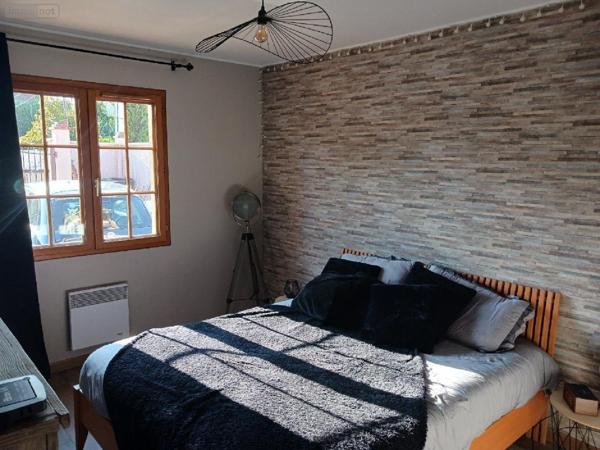 Maison individuelle à vendre à Champvallon dans l'Yonne (89710), ref : 2400047