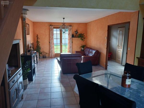 Maison individuelle à vendre à Champvallon dans l'Yonne (89710), ref : 2400047