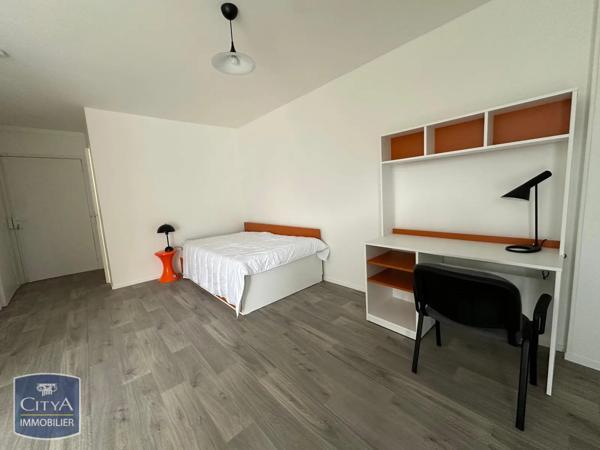 Appartement à louer 1 pièce 32.91m²