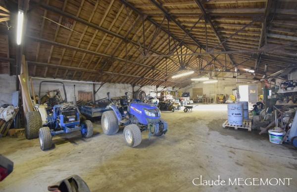 LOCAL ATELIER AVEC BUREAUX PROCHE LAVAUR