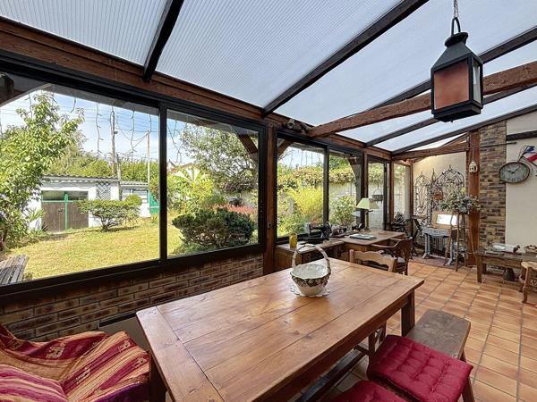 Vente                                                      Maison
                        
                     5 pièces                      120 m2                     à Brunoy