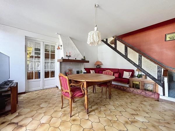 Vente                                                      Maison
                        
                     5 pièces                      120 m2                     à Brunoy
