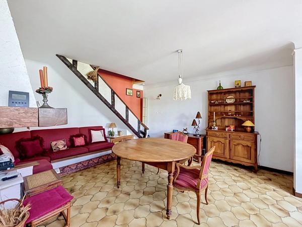 Vente                                                      Maison
                        
                     5 pièces                      120 m2                     à Brunoy