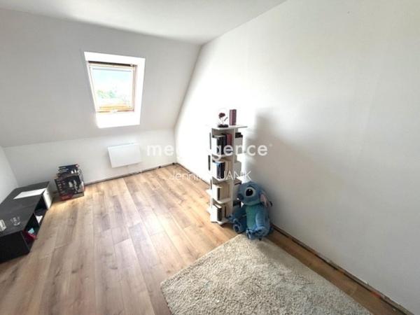 Maison à Saint-Just-en-Chaussée, 60130 - 7 pièces 130m²
