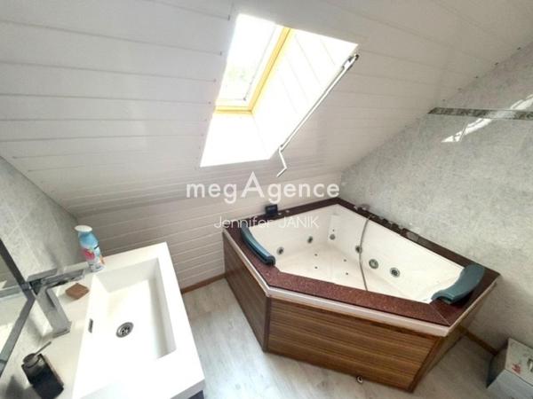 Maison à Saint-Just-en-Chaussée, 60130 - 7 pièces 130m²