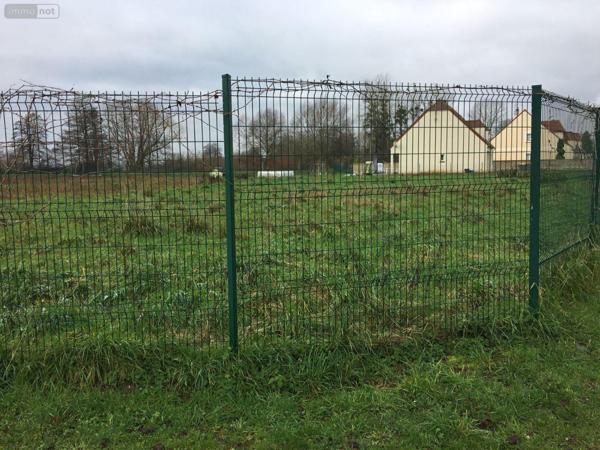 Terrain à Batir à vendre à Crécy-sur-Serre dans l'Aisne (02270), ref : 02014/753