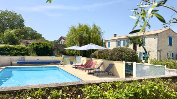 EXCLUSIVITÉ « CHARENTAISE 15 MIN LR » 795 600 € FAI* CHARENTAISE D'EXCEPTION
