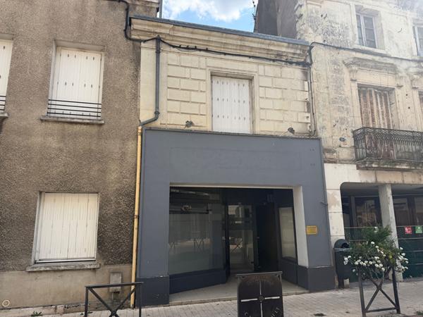 IMMEUBLE DE RAPPORT - IDEAL POUR INVESTISSEMENT
