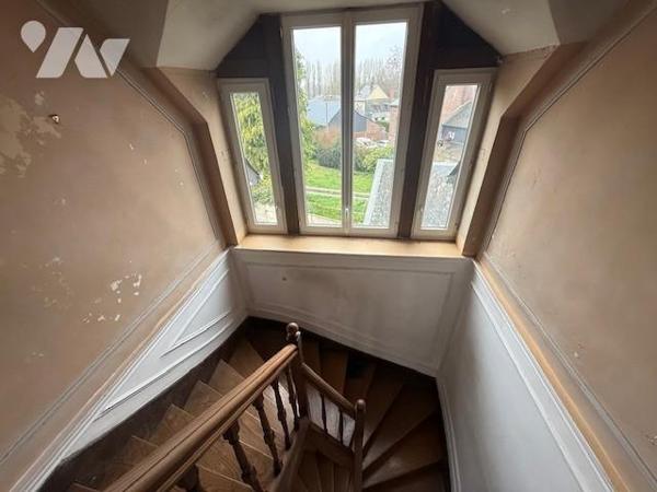 THIBERVILLE HYPER CENTRE MAISON ANGLO NORMANDE AUTHENTIQUE BEAUX VOLUMES