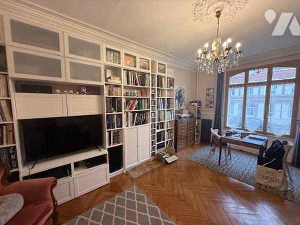 THIBERVILLE HYPER CENTRE MAISON ANGLO NORMANDE AUTHENTIQUE BEAUX VOLUMES