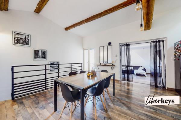 Maison de village avec studio indépendant et stationnement