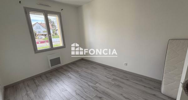 À vendre Maison 4 pièces 84.73 m² - Savigné-sur-lathan 37340