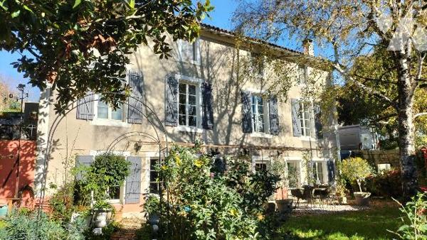 MAISON FAMILIALE HYPER CENTRE DE MELLE