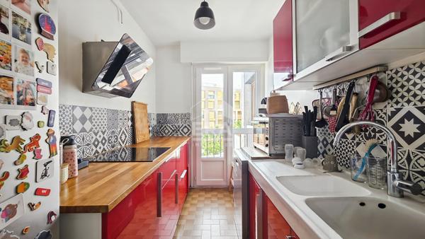 Montreuil  Appartement 2 pièce de 55 m2 avec balcon