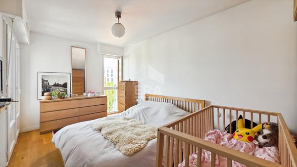 Montreuil  Appartement 2 pièce de 55 m2 avec balcon