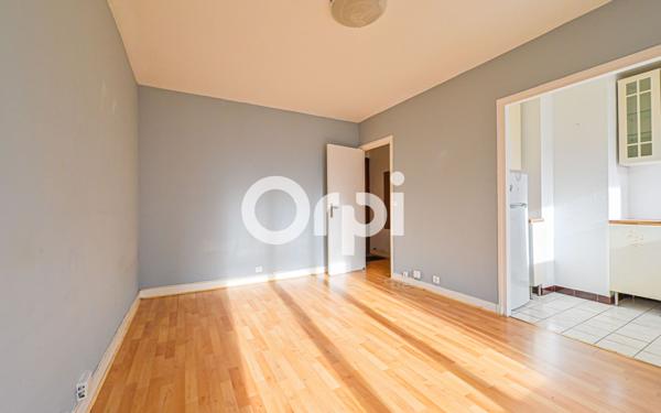 Appartement à vendre    1 pièce • 25 m2 Paris 20