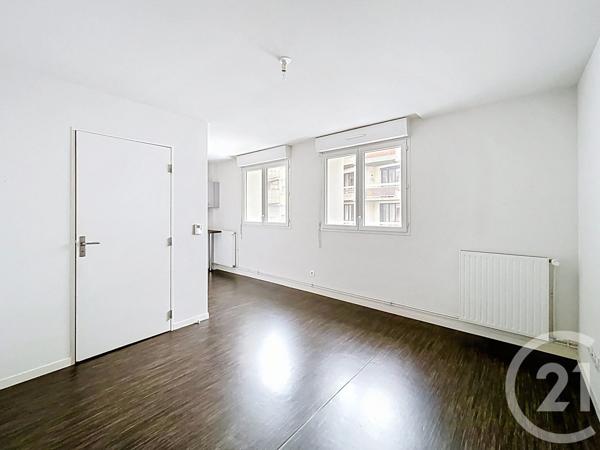 Appartement F2 à vendre  2 pièces - 32,10 m 2   CLERMONT FERRAND  - 63