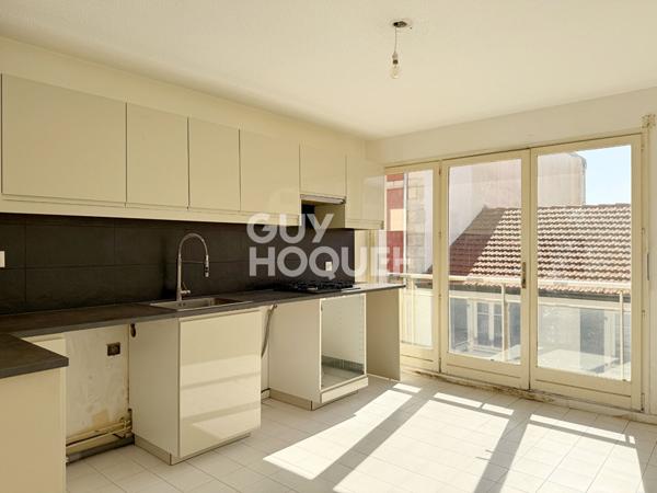 BIARRITZ CENTRE : vie à pied, lumineux T4 de 106 m² en triplex - 2 balcons