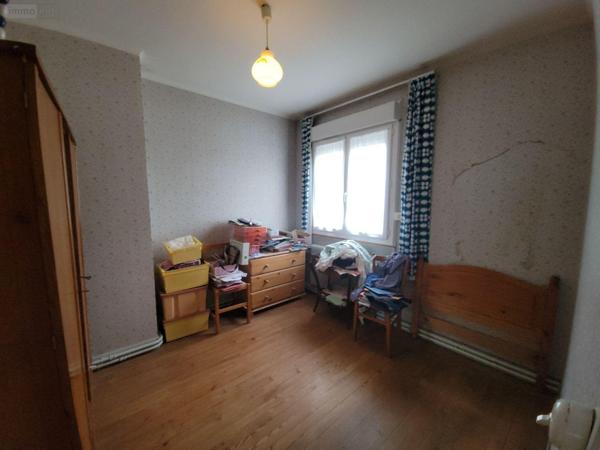 Maison à vendre à Cloyes-les-Trois-Rivières dans l'Eure-et-Loir (28220), ref : JS/949