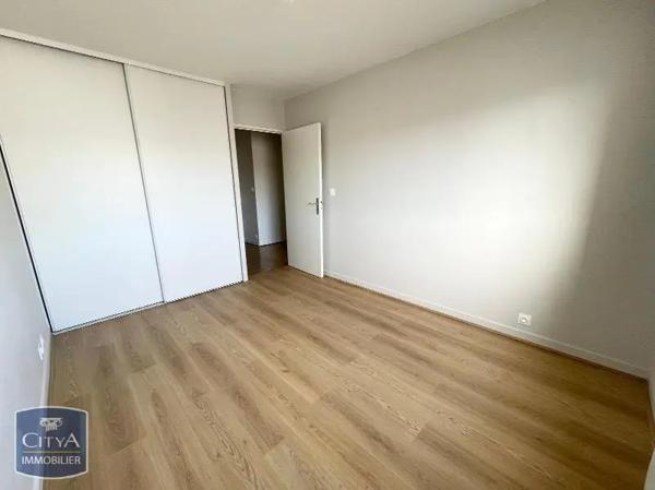 Appartement à louer 3 pièces 82.98m² Villeurbanne (69100)