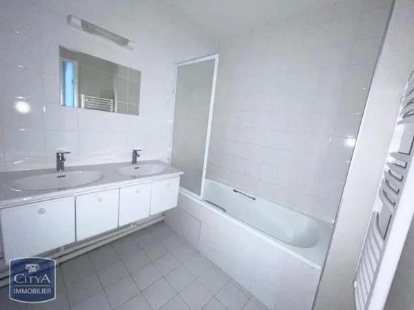 Appartement à louer 3 pièces 82.98m² Villeurbanne (69100)