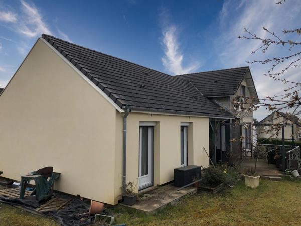 Maison à EYBURIE, 19140 - 5 pièces 110m²