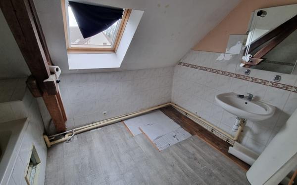 Immeuble à vendre    7 pièces •  Parsac