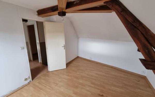Immeuble à vendre    7 pièces •  Parsac