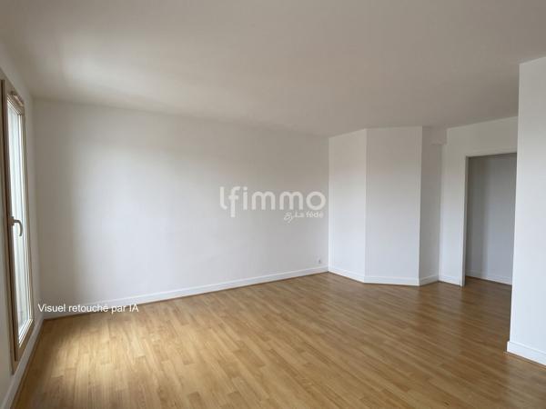 Appartement 3 pièces premier étage avec balcon et parking privatif