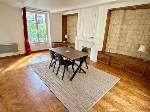 Appartement F2 57 m2  - Hyper Centre de CAEN - rue Saint Pierre