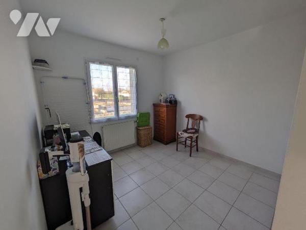 EXCLUSIVITE - LES HERBIERS - Plain-pied de 83 m² habitable en très bon état au calme d'un lotis...