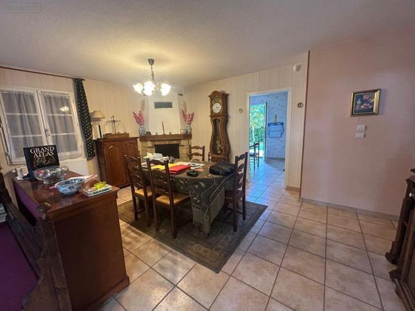 Maison à vendre à Ally dans le Cantal (15700), ref : 15060/1244