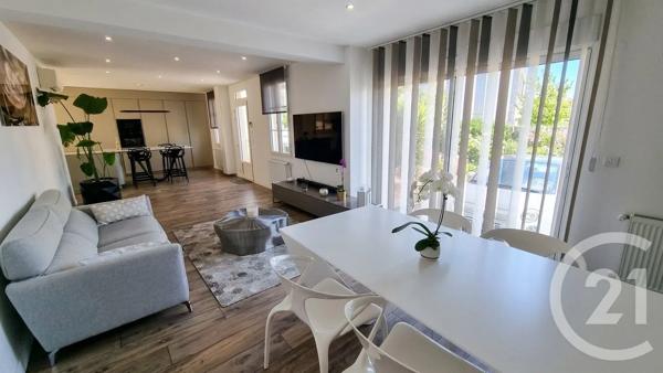 Maison à vendre  7 pièces - 151,06 m 2   LA VARENNE ST HILAIRE  - 94