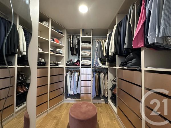 Maison à vendre  7 pièces - 151,06 m 2   LA VARENNE ST HILAIRE  - 94