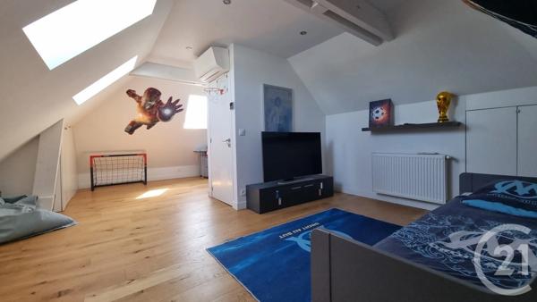 Maison à vendre  7 pièces - 151,06 m 2   LA VARENNE ST HILAIRE  - 94