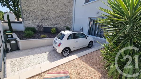 Maison à vendre  7 pièces - 151,06 m 2   LA VARENNE ST HILAIRE  - 94