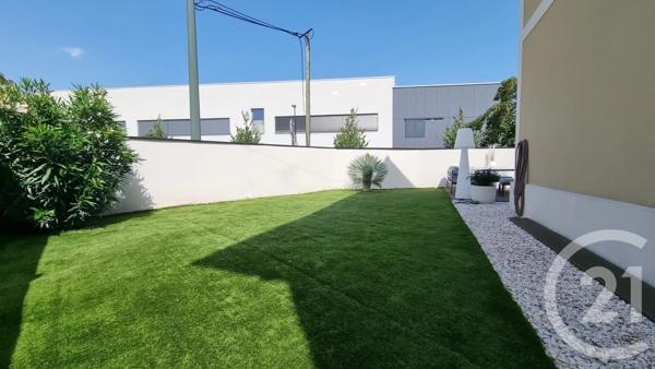 Maison à vendre  7 pièces - 151,06 m 2   LA VARENNE ST HILAIRE  - 94