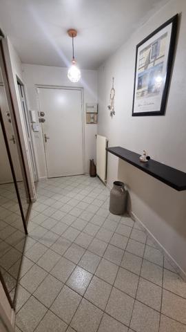 Appartement 3 pièces à vendre à Torcy, avec terrasse proche rerA