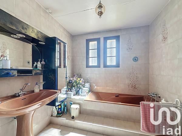 Maison à vendre 6 pièces 185 m² Carnoux-en-Provence