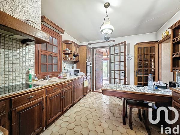 Maison à vendre 6 pièces 185 m² Carnoux-en-Provence