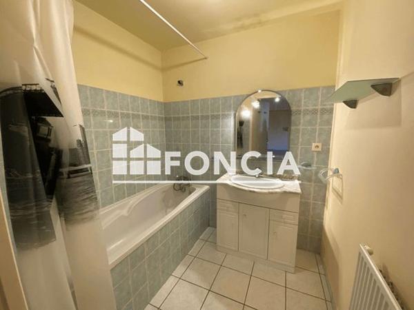 Location Appartement 2 pièces 54.36 m² - 46 RUE DES ENCLOSES Bourg Les Valence 26500