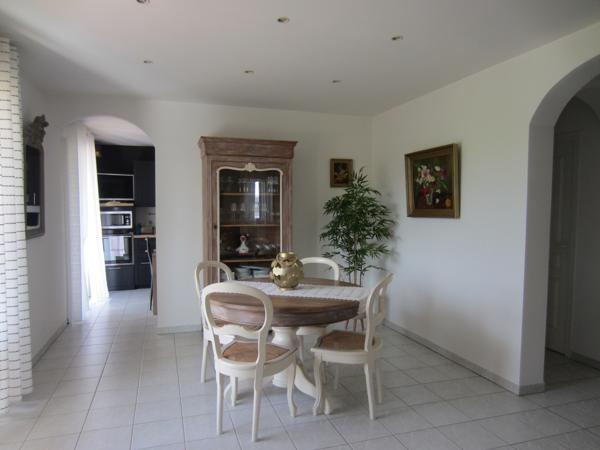 Saint-Gaudens (31800) Belle maison dans un quartier résidentiel.