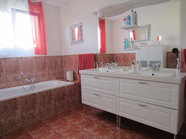 Saint-Gaudens (31800) Belle maison dans un quartier résidentiel.