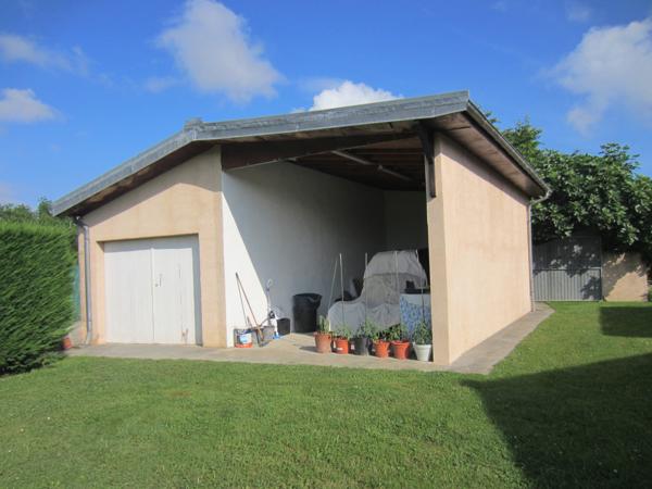 Saint-Gaudens (31800) Belle maison dans un quartier résidentiel.