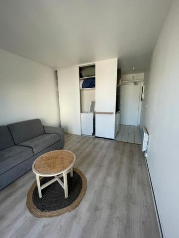 Studio Kremlin-Bicêtre - Centre commercial OKABE