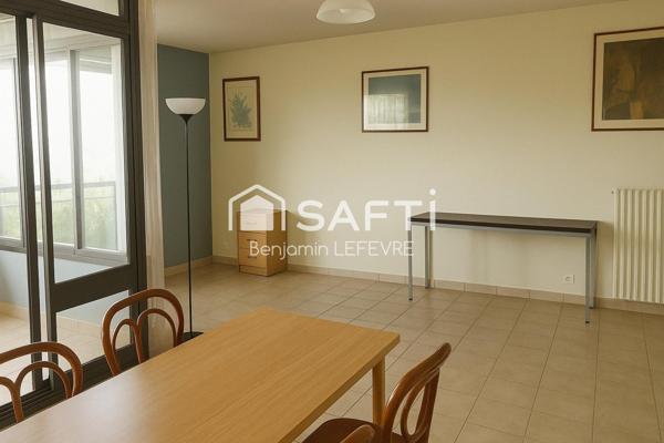 T3 / T4 À RAFRAÎCHIR AVEC LOGGIA