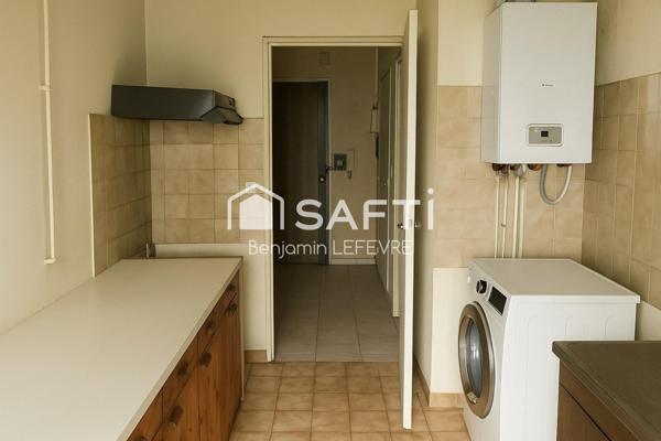 T3 / T4 À RAFRAÎCHIR AVEC LOGGIA