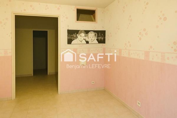 T3 / T4 À RAFRAÎCHIR AVEC LOGGIA