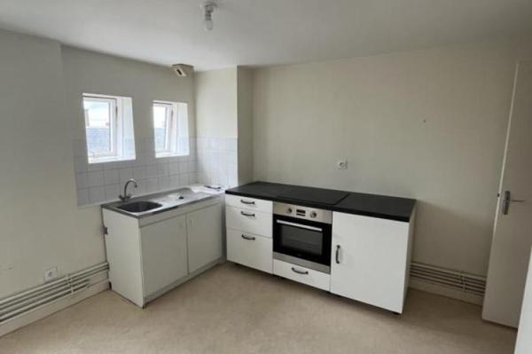 Location - Appartement 3 pièces 72 m 2 LE MANS (72000)